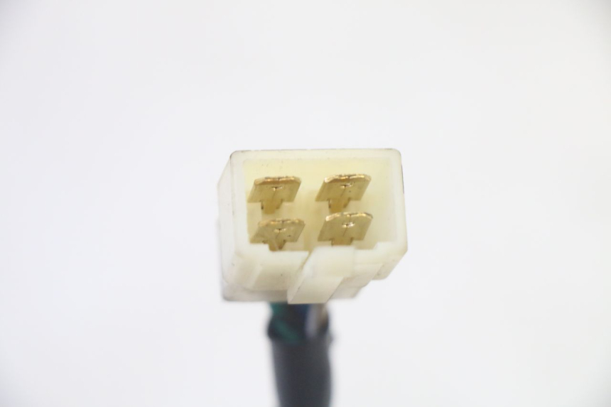 photo de FARO DELANTERO PEUGEOT TWEET PRO EFI 4T 50 (2021 - 2022) - Detalles de los puntos de fijación