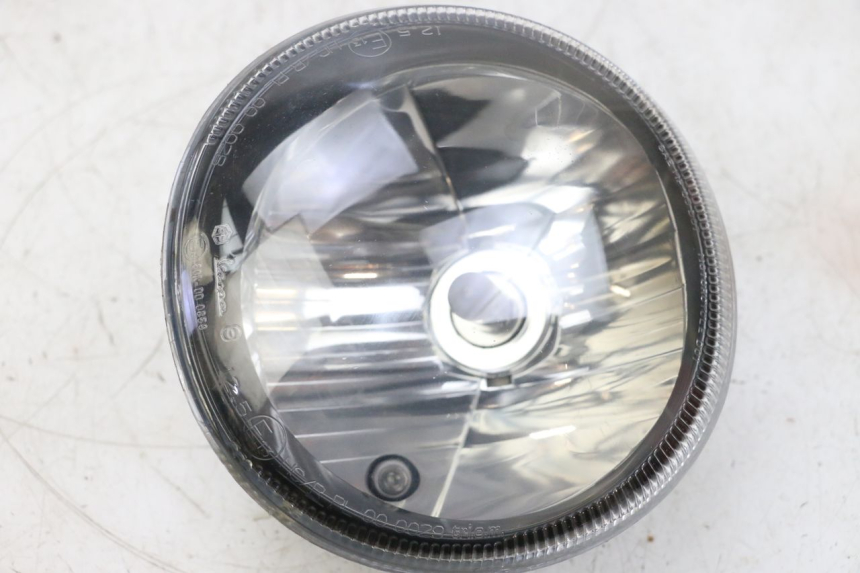 photo de FARO DELANTERO PIAGGIO VESPA GTS SUPER IE 125 (2009 - 2016) - Estado de la superficie y material