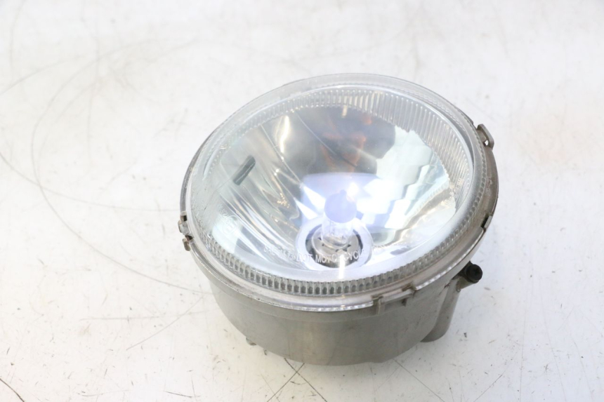 photo de FARO DELANTERO PIAGGIO VESPA PRIMAVERA 2T 50 (2013 - 2018) - Primer plano técnico