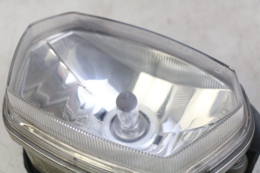 photo de FARO DELANTERO PIAGGIO VESPA SPRINT 2T 50 (2014 - 2018) - Detalle de la pieza