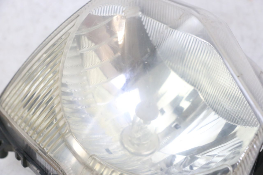 photo de FARO DELANTERO PEUGEOT VIVACITY NEW 4T 50 (2008 - 2017) - Estado de la superficie y material