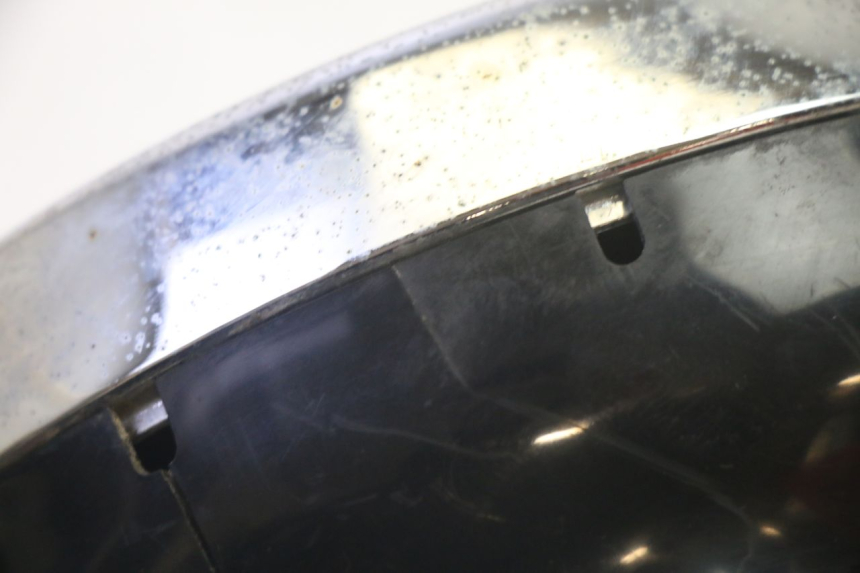 photo de FARO DELANTERO DAELIM VJ ROADWIN FI 125 (2008 - 2017) - Detalles de los puntos de fijación