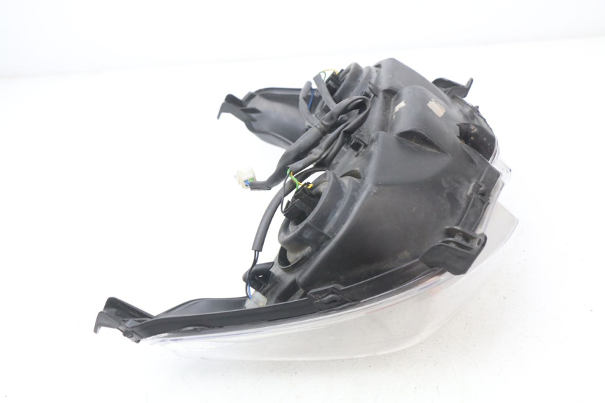 photo de FARO DELANTERO YAMAHA XMAX X-MAX 125 (2006 - 2009) - Otra perspectiva