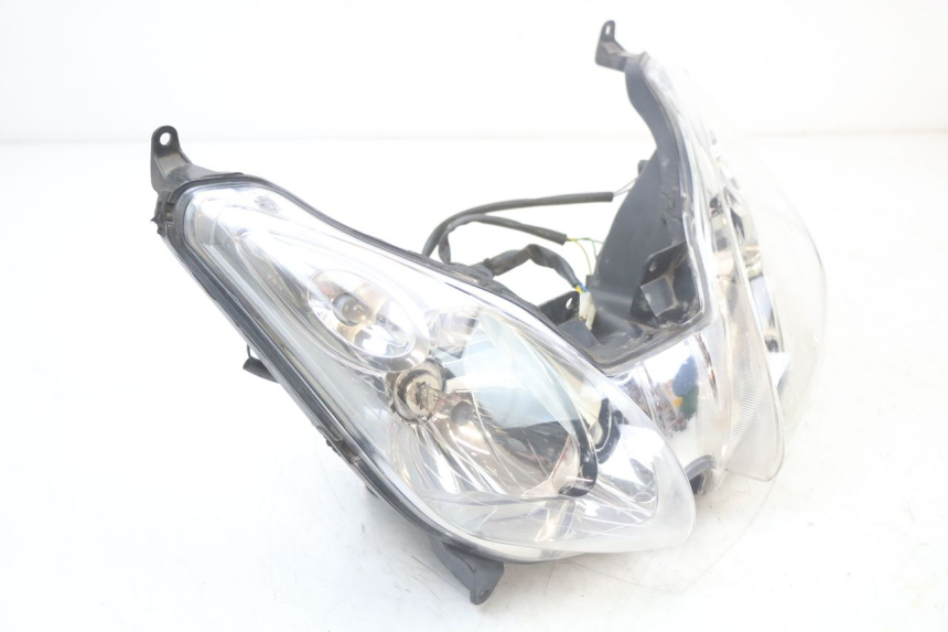 photo de FARO DELANTERO YAMAHA X-MAX XMAX 250 (2006 - 2009) - Detalle de la pieza