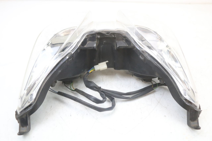 photo de FARO DELANTERO YAMAHA X-MAX XMAX 250 (2006 - 2009) - Primer plano técnico