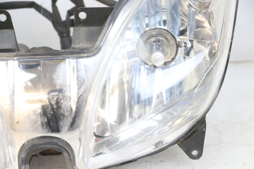 photo de FARO DELANTERO YAMAHA XMAX X-MAX 125 (2006 - 2009) - Otra vista del artículo