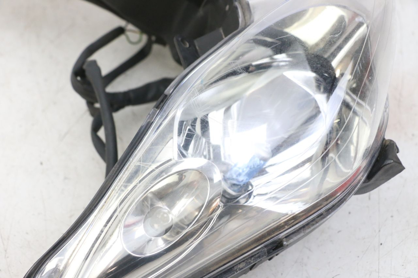 photo de FARO DELANTERO YAMAHA XMAX X-MAX 125 (2006 - 2009) - Recambio usado revisado