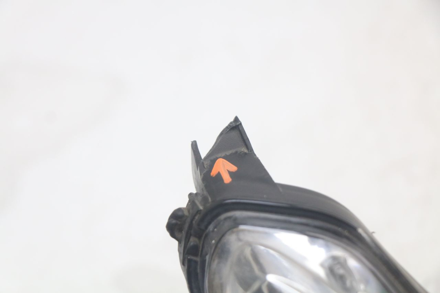 photo de FARO DELANTERO YAMAHA XMAX X-MAX 125 (2006 - 2009) - Zoom estado de uso