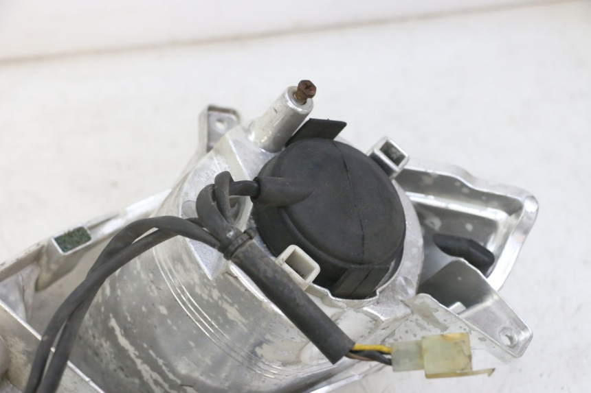 photo de FARO DELANTERO YAMAHA X-MAX XMAX 125 (2010 - 2013) - Zoom estado de uso