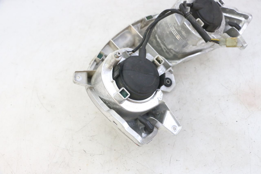 photo de FARO DELANTERO YAMAHA X-MAX XMAX 125 (2010 - 2013) - Otra perspectiva