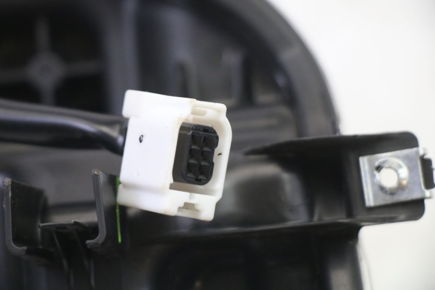 photo de FARO DELANTERO YAMAHA XMAX X-MAX 125 (2021 - 2025) - Recambio usado revisado