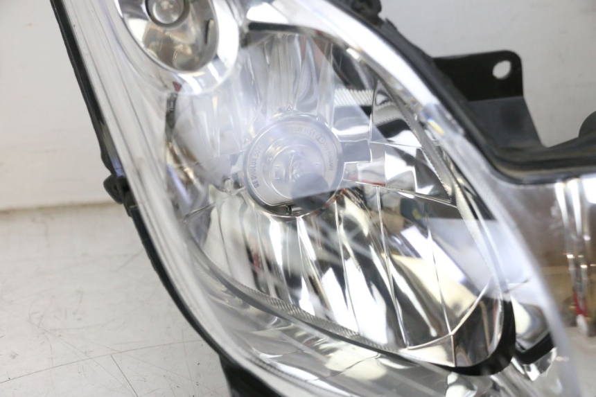 photo de FARO DELANTERO YAMAHA XMAX X-MAX 125 (2006 - 2009) - Otra vista del artículo