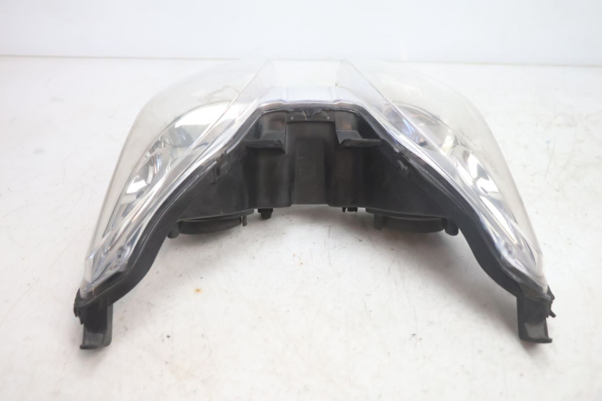 photo de FARO DELANTERO YAMAHA XMAX X-MAX 125 (2006 - 2009) - Primer plano técnico