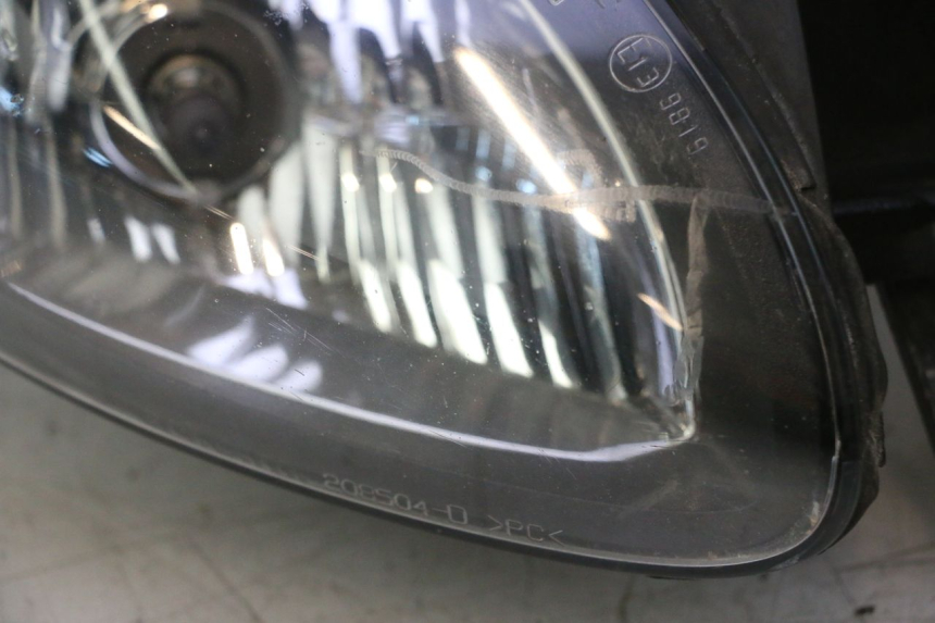 photo de FARO DELANTERO PIAGGIO X9 AMALFI 180 (2000 - 2003) - Detalle de la pieza