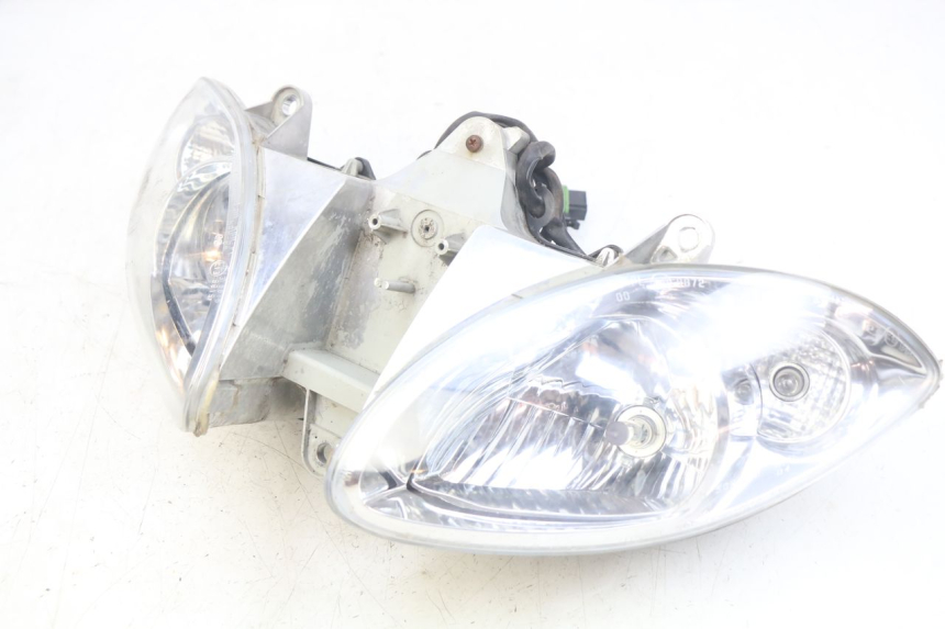 photo de FARO DELANTERO PIAGGIO X9 EVOLUTION 125 (2003 - 2007) - Detalles de los puntos de fijación
