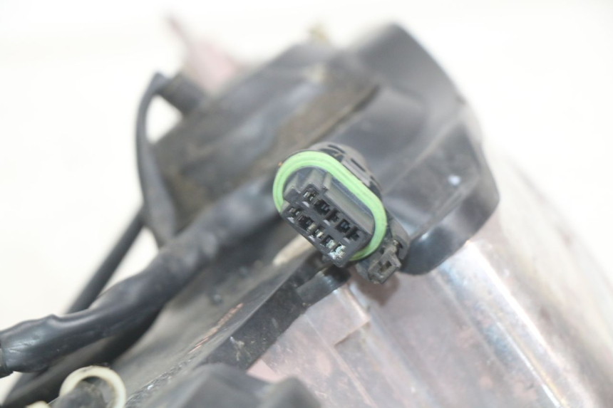 photo de FARO DELANTERO PIAGGIO X9 EVOLUTION 125 (2003 - 2007) - Otra perspectiva