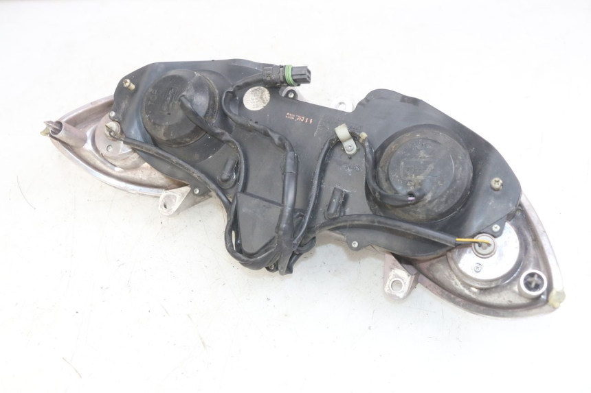 photo de FARO DELANTERO PIAGGIO X9 EVOLUTION 125 (2003 - 2007) - Primer plano técnico