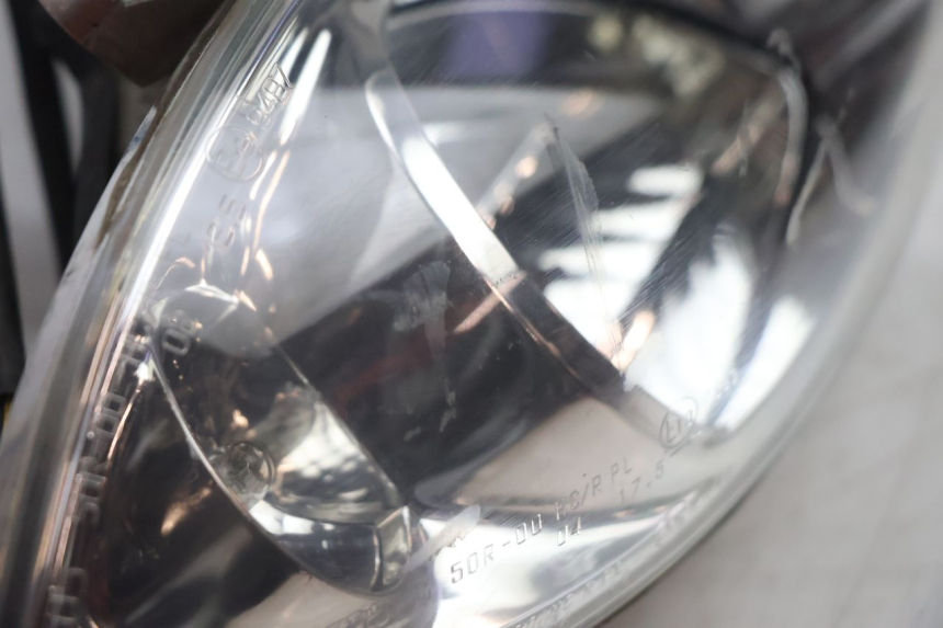 photo de FARO DELANTERO PIAGGIO X9 EVOLUTION 125 (2003 - 2007) - Zoom estado de uso