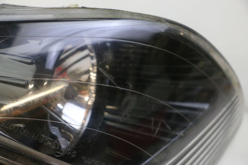 photo de FARO DELANTERO PIAGGIO XEVO - X EVO 125 (2007 - 2017) - Detalle de la pieza