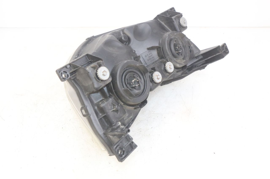 photo de FARO DELANTERO YAMAHA YP MAJESTY 400 (2004 - 2008) - Detalles de los puntos de fijación