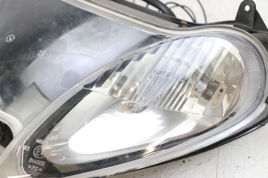 photo de FARO DELANTERO YAMAHA YP MAJESTY 125 (2002 - 2006) - Primer plano técnico