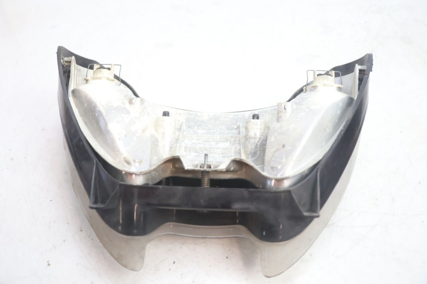 photo de FARO DELANTERO YAMAHA YP MAJESTY 125 (2002 - 2006) - Detalles de los puntos de fijación