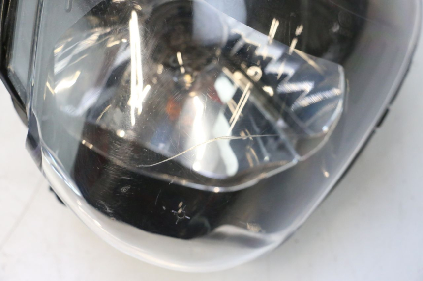 photo de FARO DELANTERO PIAGGIO ZIP 2T 50 (2009 - 2019) - Otra perspectiva