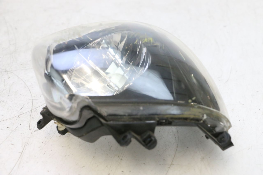 photo de FARO DELANTERO PIAGGIO ZIP 4T 50 (2018 - 2020) - Primer plano técnico