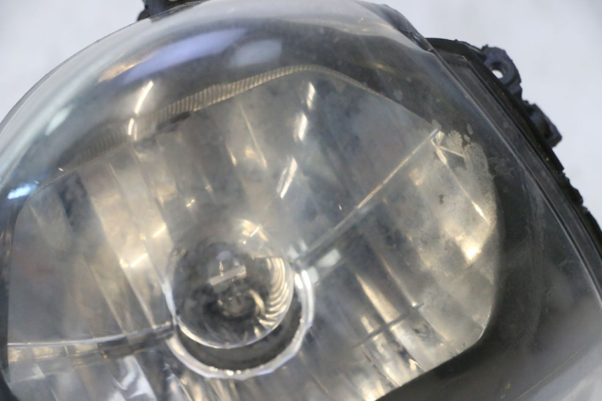 photo de FARO DELANTERO PIAGGIO ZIP 4T 50 (2018 - 2020) - Otra perspectiva