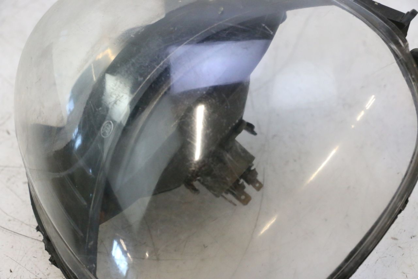 photo de FARO DELANTERO PIAGGIO ZIP 4T 50 (2018 - 2020) - Detalles de los puntos de fijación