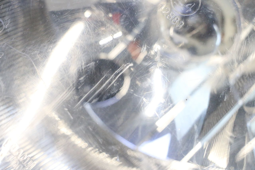 photo de FARO DELANTERO UNIVERSAL BIKE ZN50QT-11B 50 (2018 - 2021) - Primer plano de alta resolución