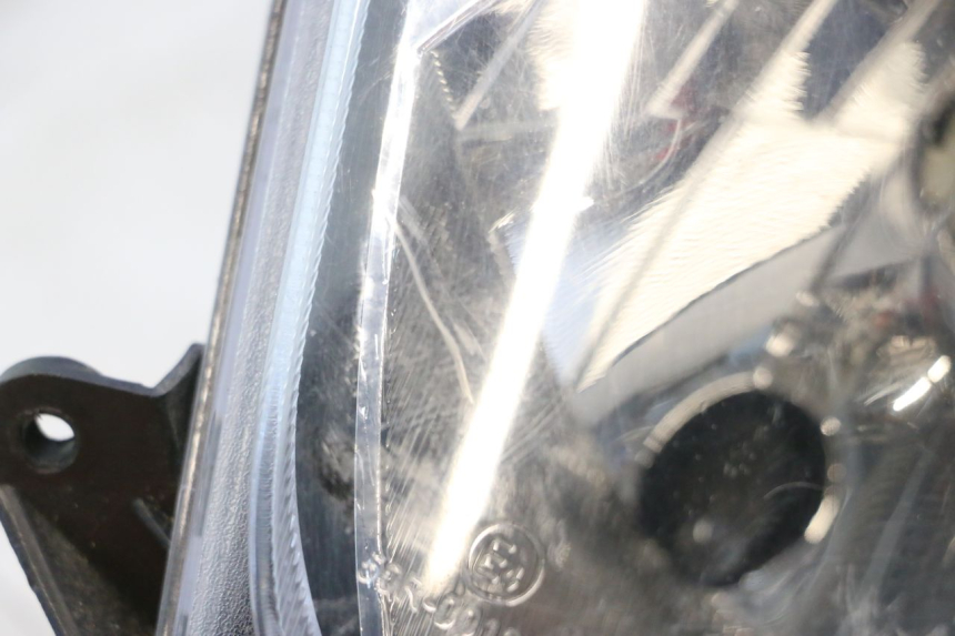 photo de FARO DELANTERO UNIVERSAL BIKE ZN50QT-11B 50 (2018 - 2021) - Foto de producto adicional
