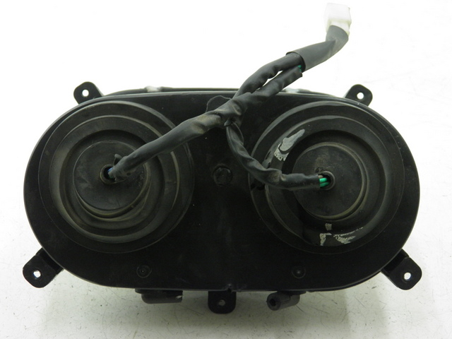 photo de FARO DELANTERO ZNEN ZN50QT-Q 50 (2010 - 2012) - Estado de la superficie y material