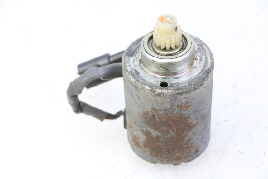 photo de PIñóN SUZUKI BURGMAN 650 (2002 - 2004) - Primer plano técnico