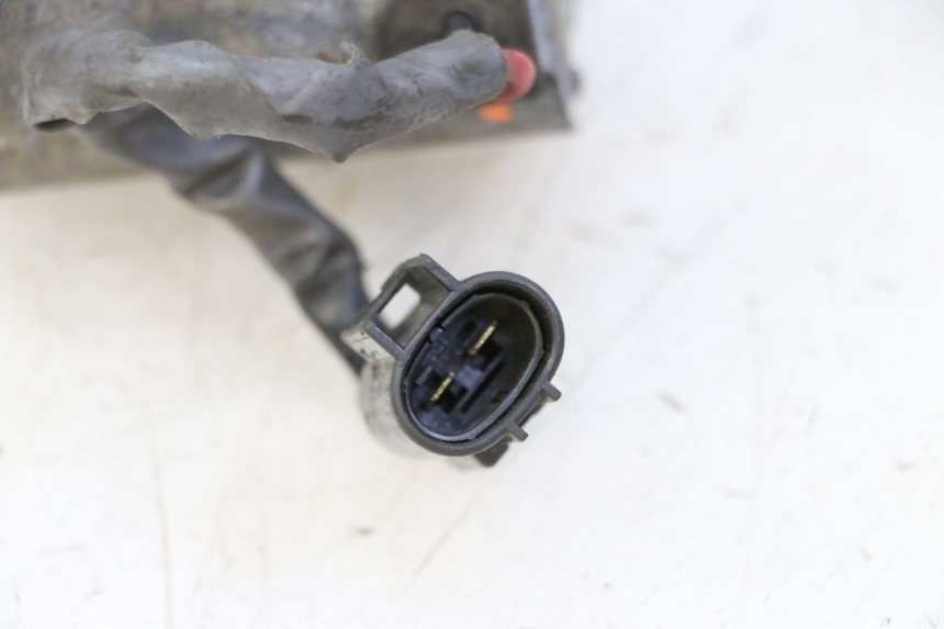 photo de PIñóN SUZUKI BURGMAN 650 (2002 - 2004) - Detalles de los puntos de fijación