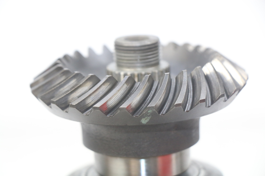 photo de PIñóN YAMAHA FJR ABS 1300 (2006 - 2012) - Primer plano técnico