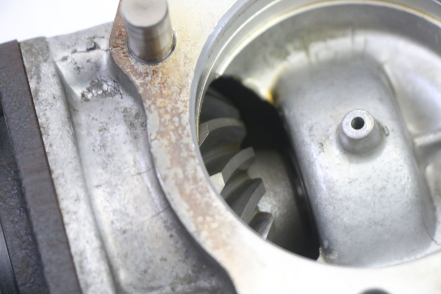 photo de PINON HONDA NTV DEAUVILLE 650 (2001 - 2006) - Enfoque en la estructura