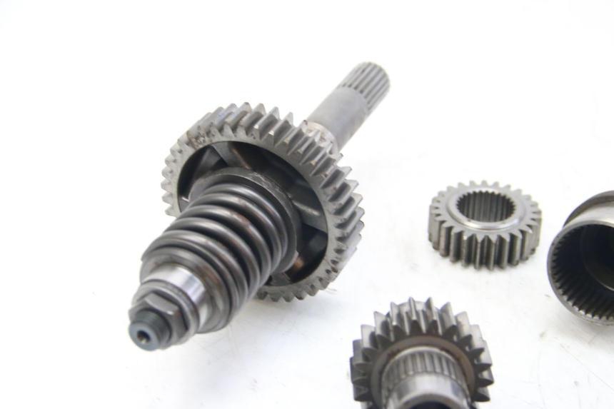 photo de PIÑÓN DE TRANSMISIÓN SUZUKI BURGMAN 650 (2002 - 2004) - Otra perspectiva