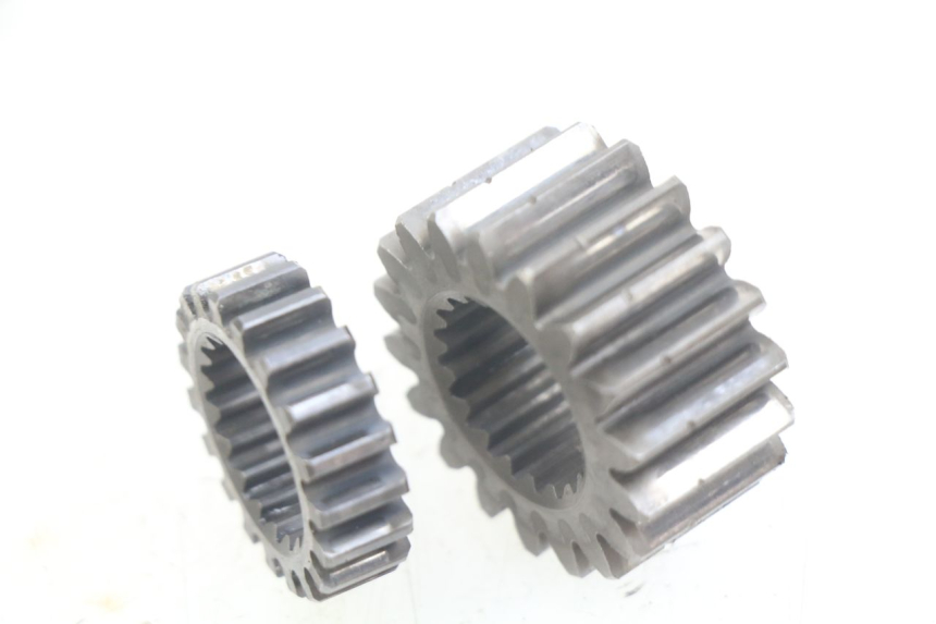 photo de PIÑÓN DE TRANSMISIÓN HONDA CM 125 (1983 - 2003) - Detalle de la pieza