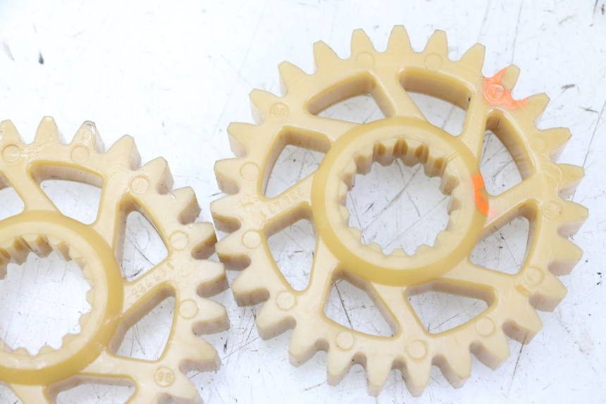 photo de ENGRANAJE TRANSMISIÓN APRILIA ETX 125 (1998 - 2002) - Primer plano técnico