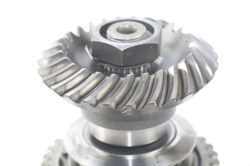 photo de PIÑÓN DE TRANSMISIÓN YAMAHA FJR ABS 1300 (2006 - 2012) - Primer plano técnico