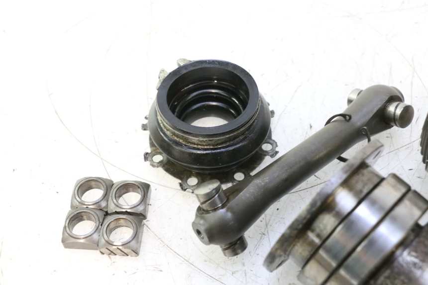 photo de PIÑÓN DE TRANSMISIÓN GILERA GP 800 (2007 - 2013) - Otra vista del artículo
