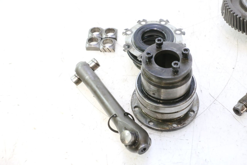 photo de PIÑÓN DE TRANSMISIÓN GILERA GP 800 (2007 - 2013) - Características distintivas