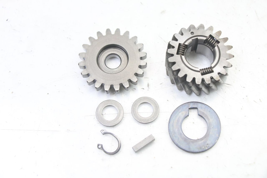 photo de ENGRANAJE TRANSMISIÓN HYOSUNG GTR 125 (2006 - 2008) - Vista principal