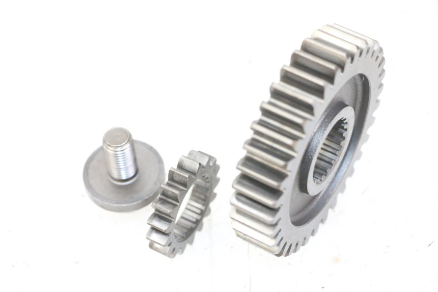 photo de ENGRANAJE TRANSMISIÓN SUZUKI SV S 650 (1999 - 2002) - Detalle de la pieza