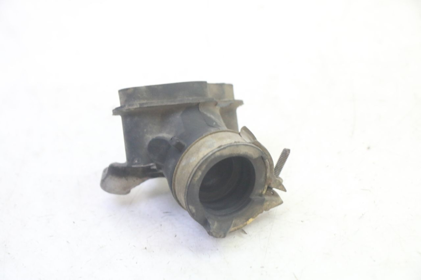 photo de TUBO DE ADMISIÓN KYMCO AGILITY 16+ 4T 50 (2018 - 2023) - Primer plano técnico