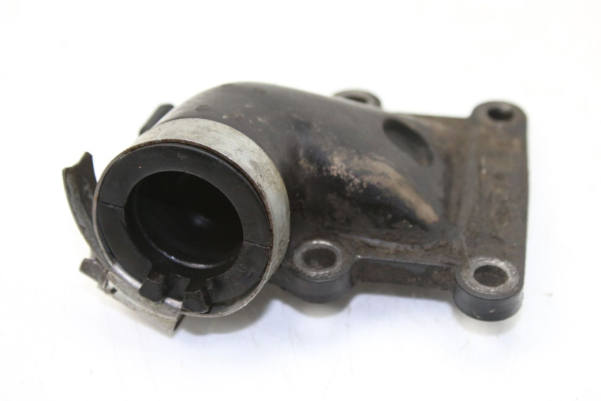 photo de TUBO DE ADMISIÓN YAMAHA BW'S 50 (1999 - 2003) - Detalle de la pieza