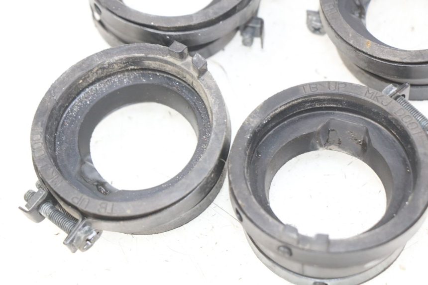 photo de TOMA DE ADMISIóN HONDA CB R 1000 (2018 - 2023) - Otra perspectiva