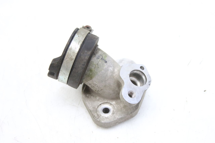 photo de TOMA DE ADMISIóN YAMAHA CYGNUS X INJECTION 125 (2007 - 2013) - Primer plano técnico