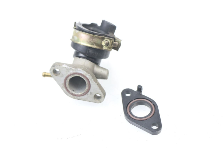 photo de TUBO DE ADMISIÓN TNT MOTOR FASTINO 4T 50 (2013 - 2019) - Zoom estado de uso